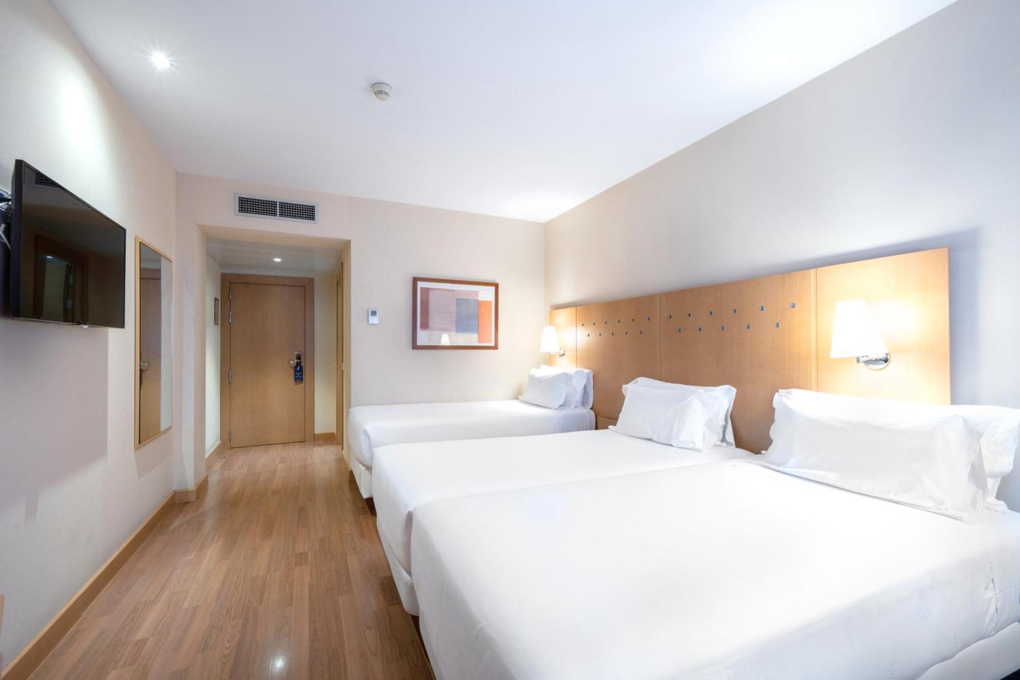 Triple Room,1273061431:JPEG